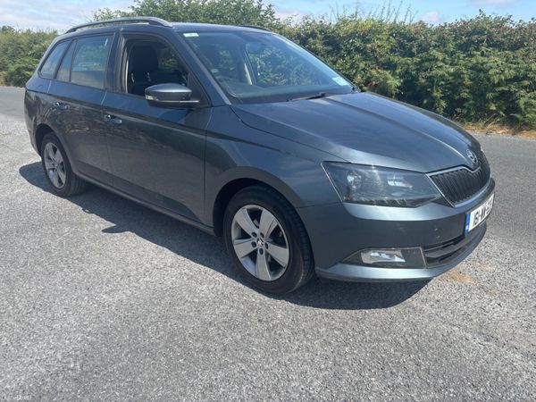 Skoda Fabia Estate, Petrol, 2016, Grey