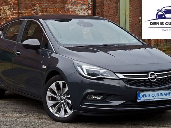 Opel Astra Hatchback, Petrol, 2019, Blue