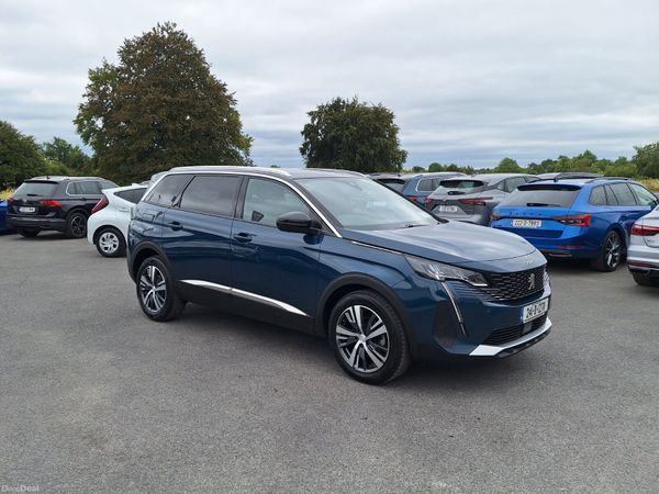 Peugeot 5008 MPV, Diesel, 2024, Blue