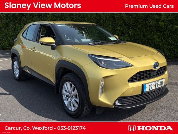 Toyota Yaris Cross SUV, Petrol Hybrid, 2022, Yellow