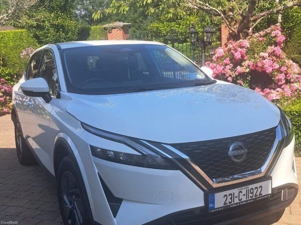 Nissan Qashqai Hatchback, Petrol, 2023, White