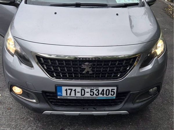 Peugeot 2008 Hatchback, Petrol, 2017, Grey