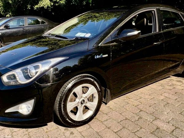 Hyundai i40 Saloon, Diesel, 2014, Black