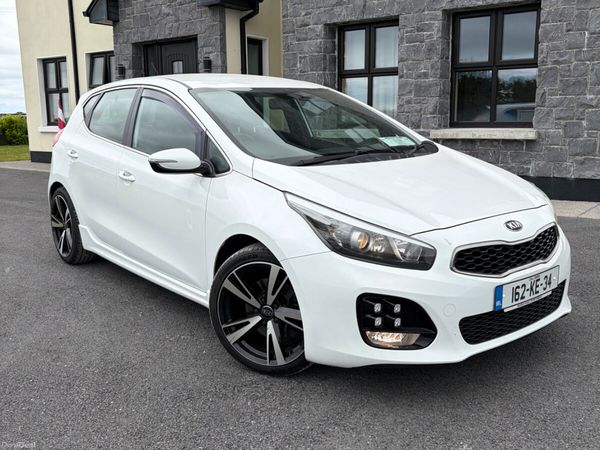 Kia Ceed Hatchback, Petrol, 2016, White