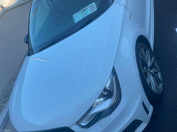 Audi A1 , Petrol, 2015, White