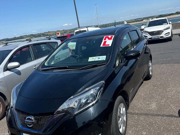 Nissan Note MPV, Petrol Hybrid, 2016, Black