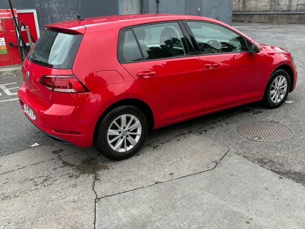 Volkswagen Golf Estate, Petrol, 2019, Red