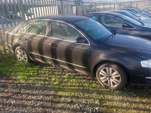 Volkswagen Passat Saloon, Petrol, 2008, Brown