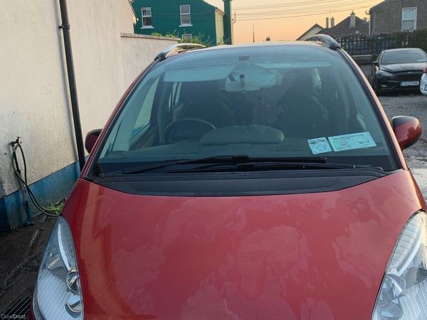 Citroen C4 Picasso MPV, Diesel, 2012, Red