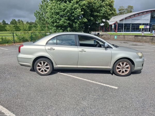 Toyota Avensis Saloon, Petrol, 2007, Silver