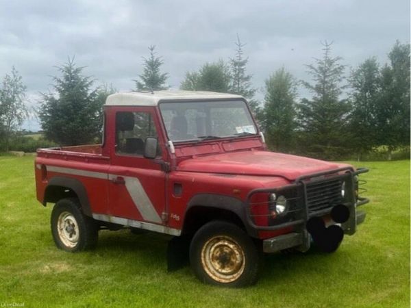 Land Rover Defender SUV, Diesel, 2000, Red