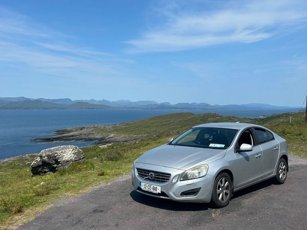 Volvo S60 Saloon, Diesel, 2012, Silver