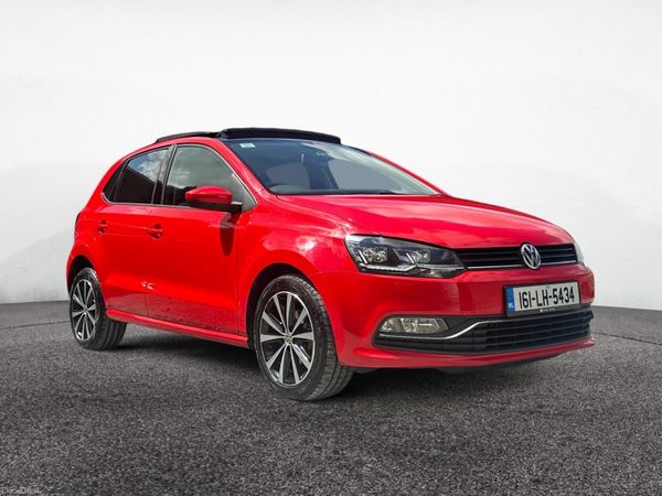 Volkswagen Polo Hatchback, Petrol, 2016, Red