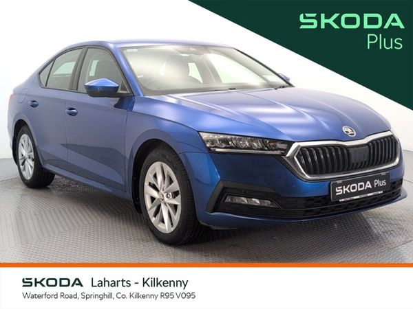 Skoda Octavia Saloon, Diesel, 2023, Blue