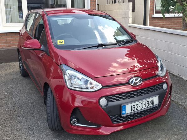 Hyundai i10 Hatchback, Petrol, 2018, Red