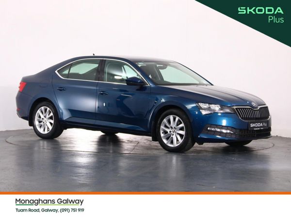 Skoda Superb Hatchback, Diesel, 2023, Blue