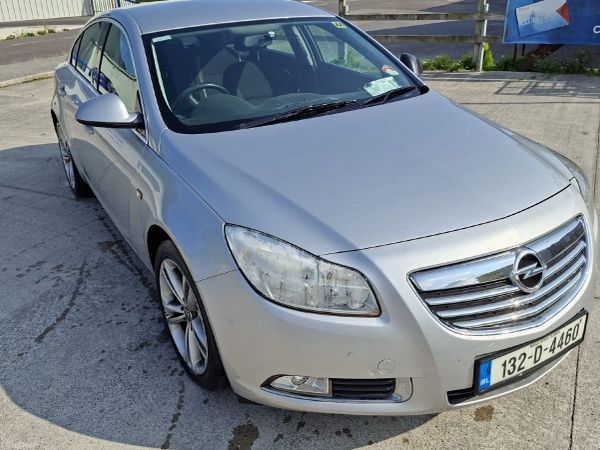 Opel Insignia Saloon, Diesel, 2013, Silver