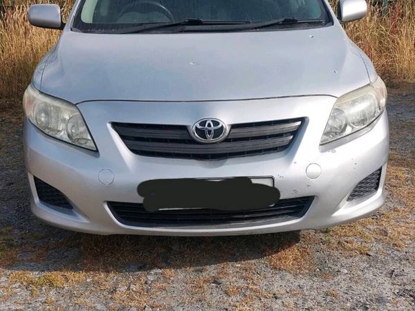 Toyota Corolla Saloon, Diesel, 2009, Silver