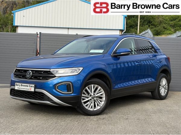 Volkswagen T-Roc Hatchback, Petrol, 2023, Blue