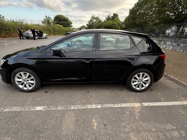 SEAT Leon Hatchback, Petrol, 2018, Black