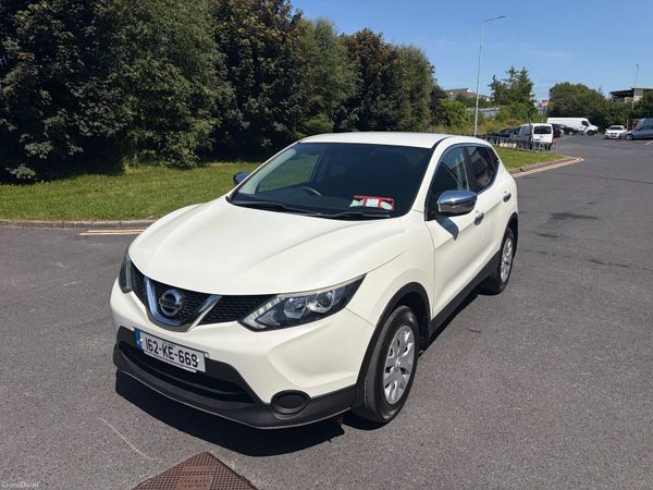 Nissan Qashqai Hatchback, Petrol, 2016, White