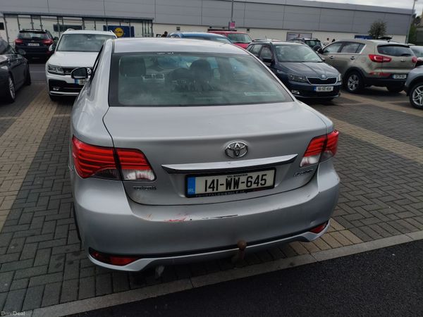 Toyota Avensis Saloon, Diesel, 2014, Silver