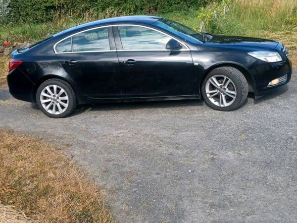 Vauxhall Insignia Hatchback, Diesel, 2012, Black