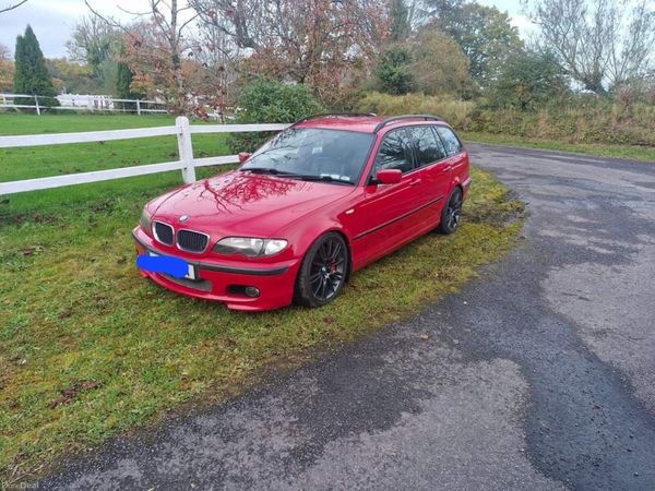 BMW 3-Series Estate, Petrol, 2005, Red