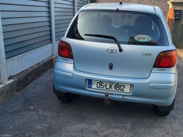 Toyota Yaris Hatchback, Petrol, 2005, Blue