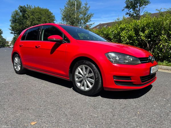 Volkswagen Golf Hatchback, Petrol, 2016, Red