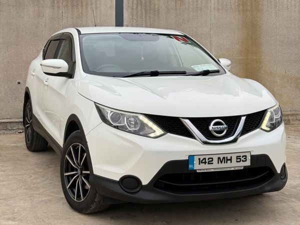 Nissan Qashqai Hatchback, Diesel, 2014, White