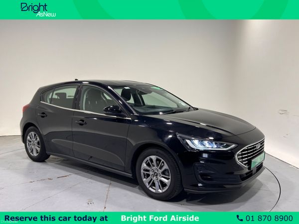 Ford Focus Hatchback, Petrol, 2023, Black