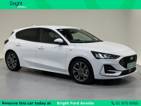 Ford Focus Hatchback, Petrol, 2025, White