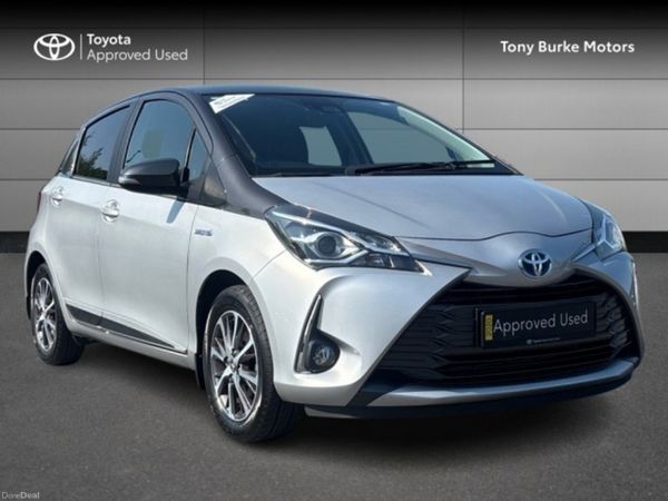 Toyota Yaris Hatchback, Petrol Hybrid, 2020, Silver