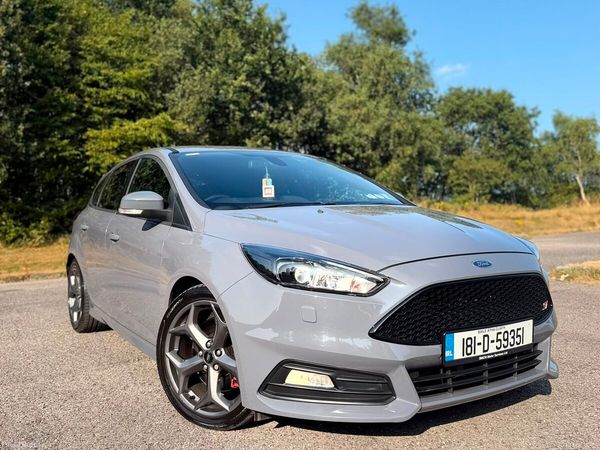 Ford Focus Hatchback, Diesel, 2018, Grey