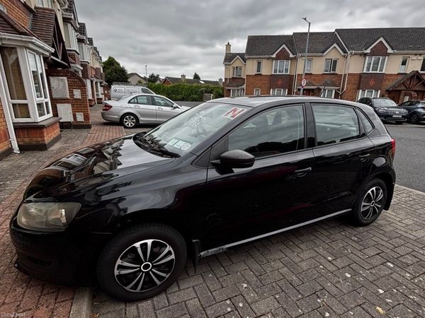 Volkswagen Polo Hatchback, Petrol, 2011, Black
