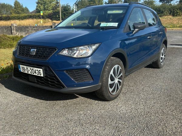 SEAT Arona SUV, Diesel, 2019, Blue