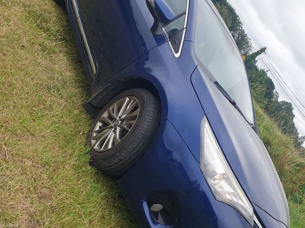 Toyota Avensis Saloon, Diesel, 2017, Blue