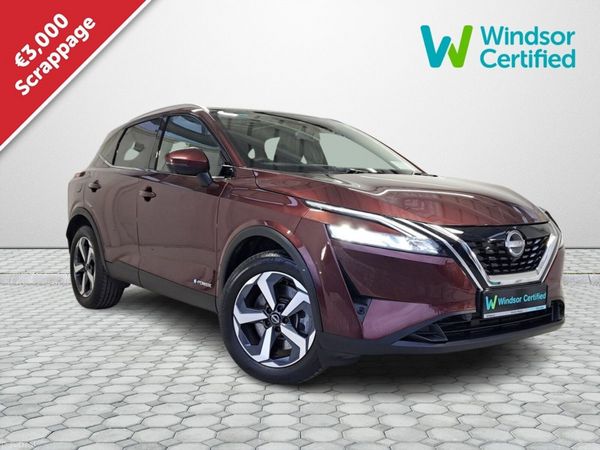 Nissan Qashqai SUV, Petrol Hybrid, 2024, Red