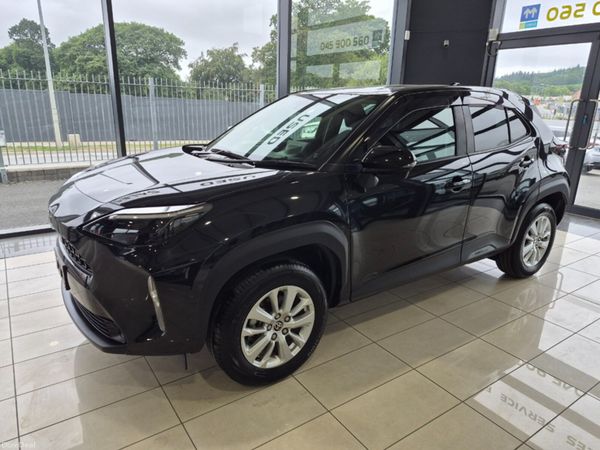 Toyota Yaris Cross MPV, Petrol Hybrid, 2023, Black