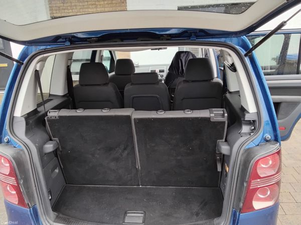 Volkswagen Touran MPV, Petrol, 2008, Blue