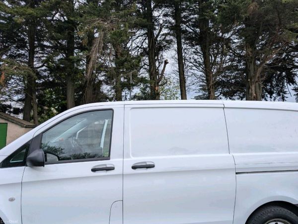 Mercedes-Benz Vito Van, Electric, 2021, White