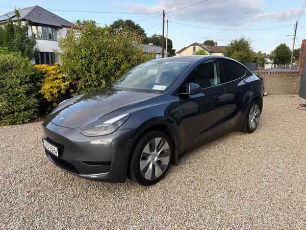 Tesla Model Y MPV, Electric, 2023, Grey