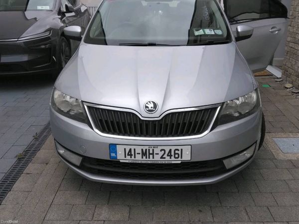 Skoda Rapid Saloon, Petrol, 2014, Silver
