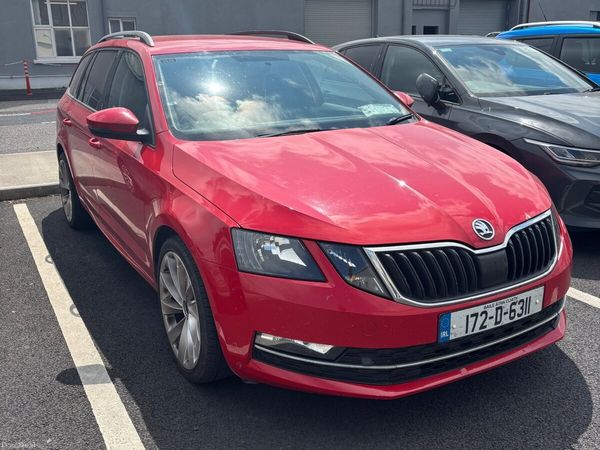 Skoda Octavia Estate, Diesel, 2017, Red