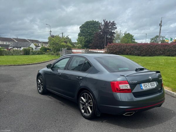 Skoda Octavia Saloon, Diesel, 2015, Grey