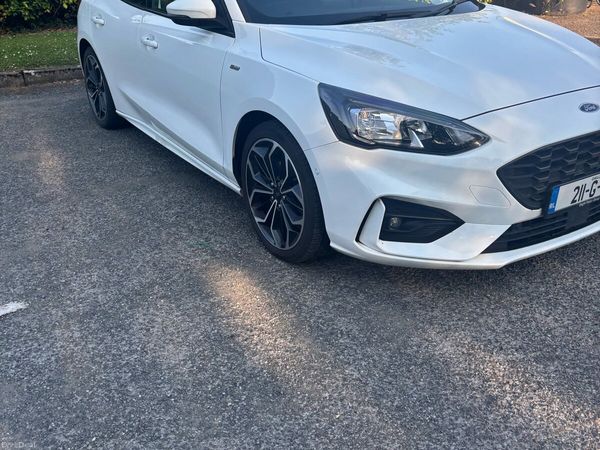 Ford Focus Hatchback, Diesel, 2021, White