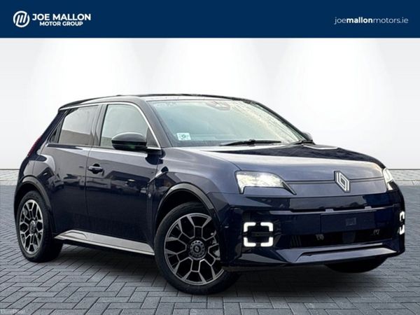 Renault 5 Hatchback, Electric, 2026, Blue