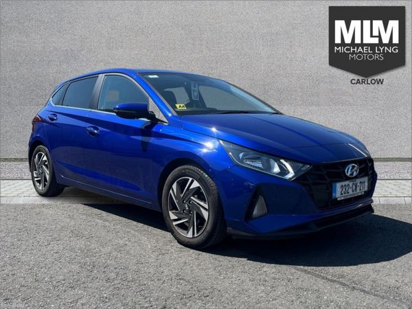 Hyundai i20 Hatchback, Petrol, 2023, Blue