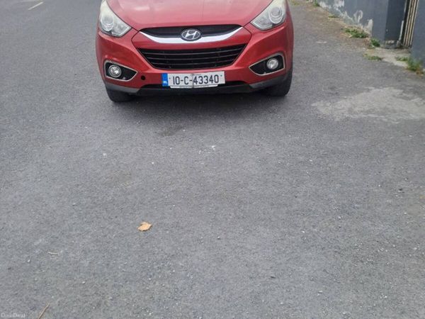Hyundai ix35 SUV, Diesel, 2010, Red